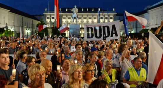 Half a million march against draconian new law in Poland